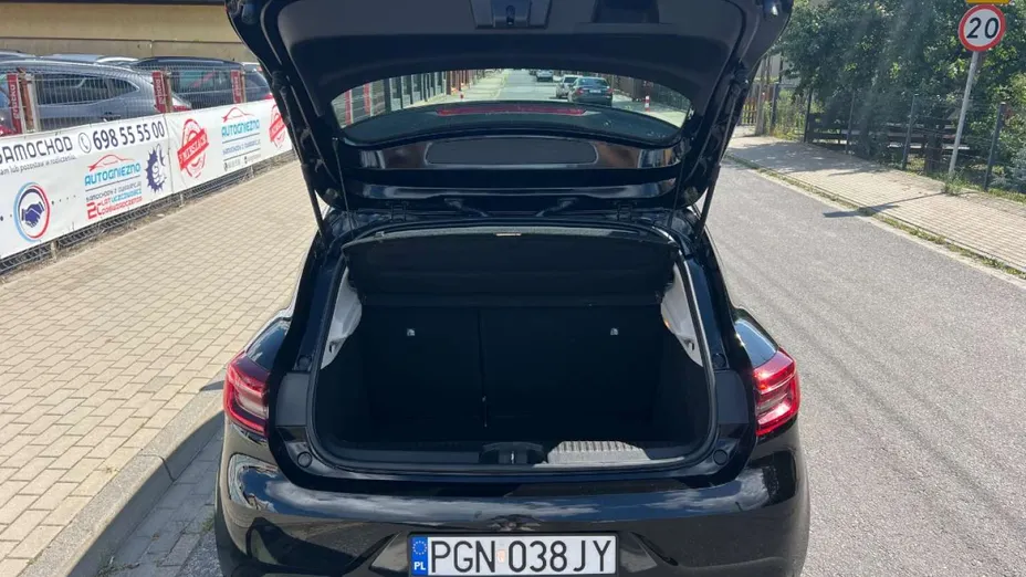 RENAULT Clio -
