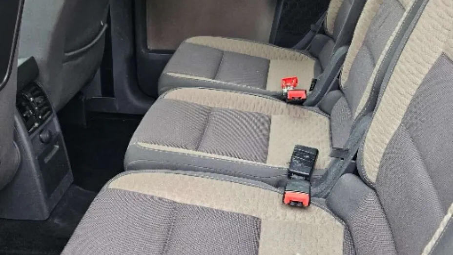 VOLKSWAGEN Touran -