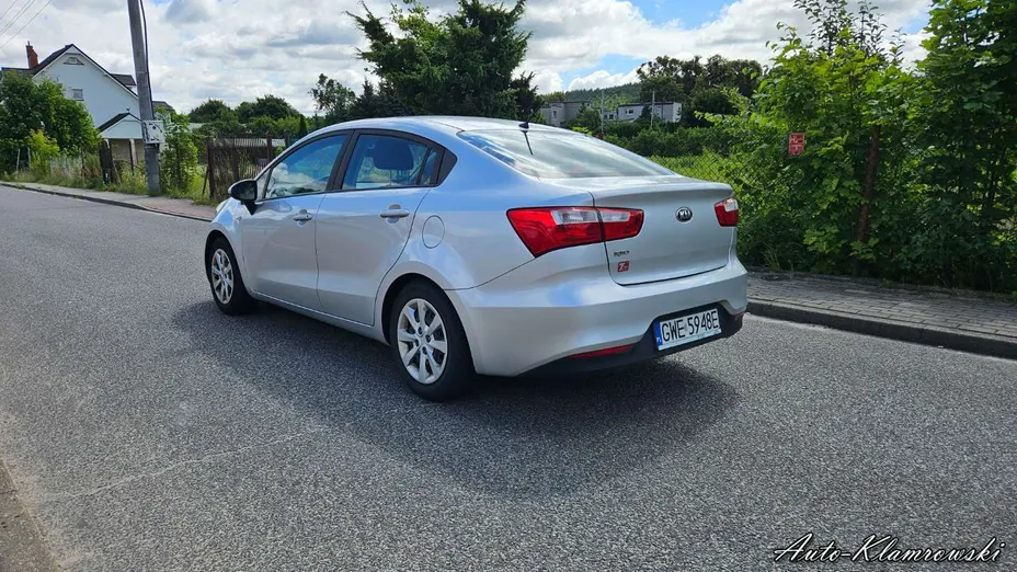 KIA Rio -