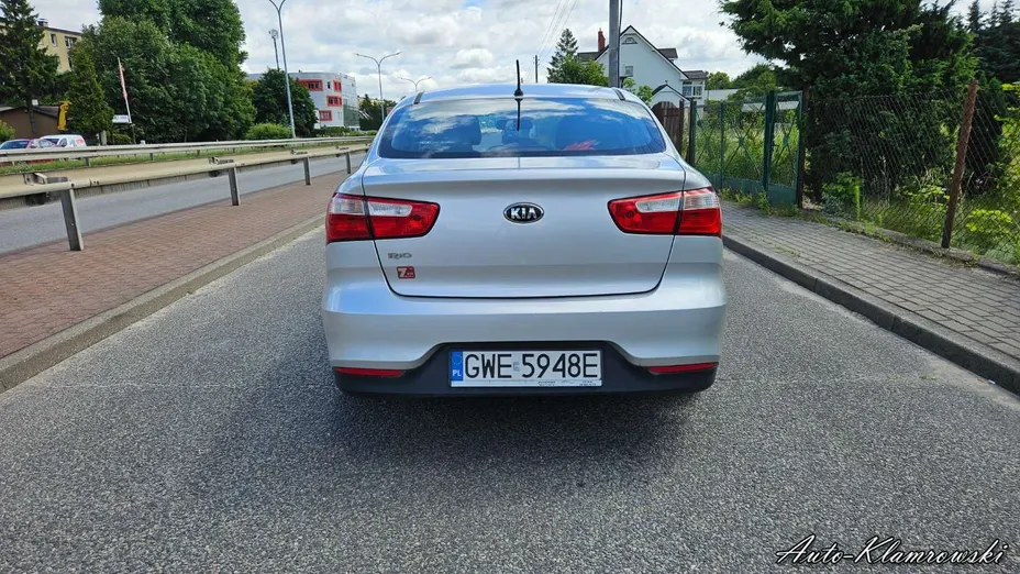 KIA Rio -