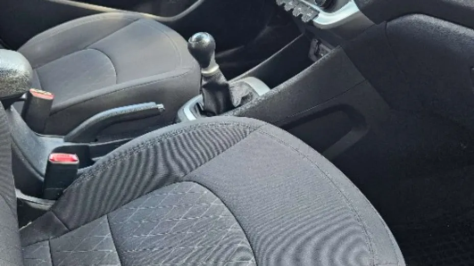 KIA Rio -