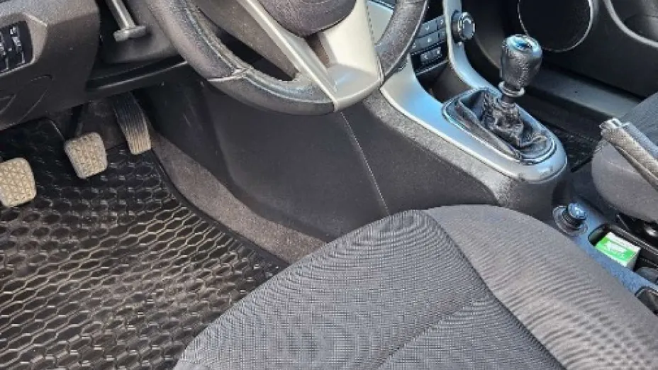CHEVROLET Cruze -