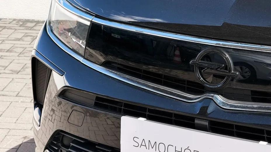 OPEL Grandland -