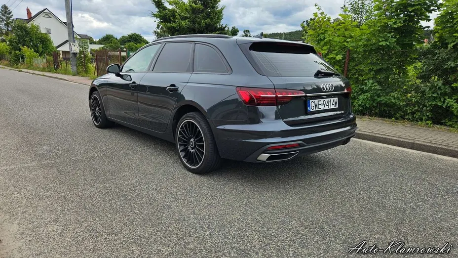 AUDI A4 Avant -
