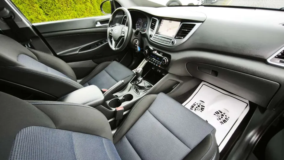 HYUNDAI Tucson -