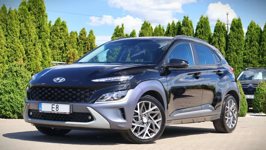 HYUNDAI Kona -