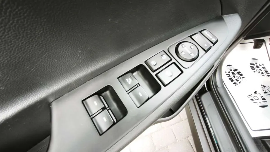 HYUNDAI Tucson -