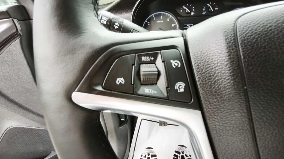 OPEL Mokka -