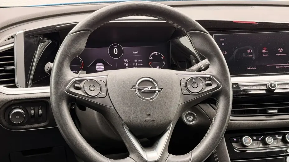 OPEL Grandland -