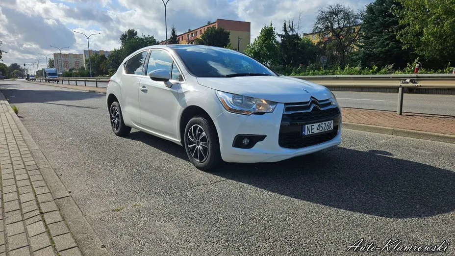 CITROEN DS4 -