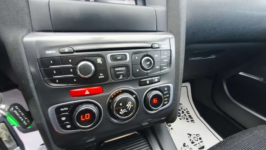 CITROEN C4 -