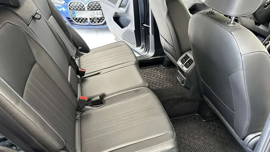 VOLKSWAGEN Tiguan Allspace -