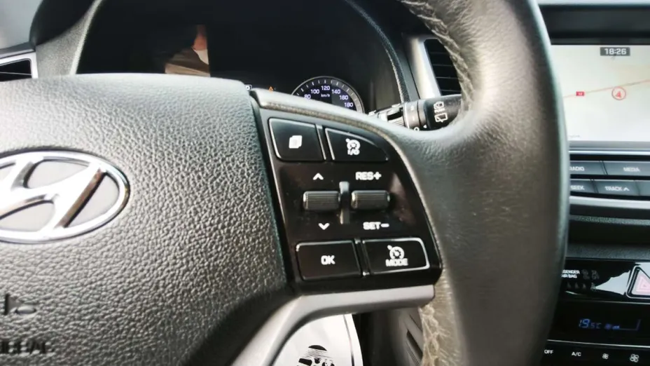 HYUNDAI Tucson -