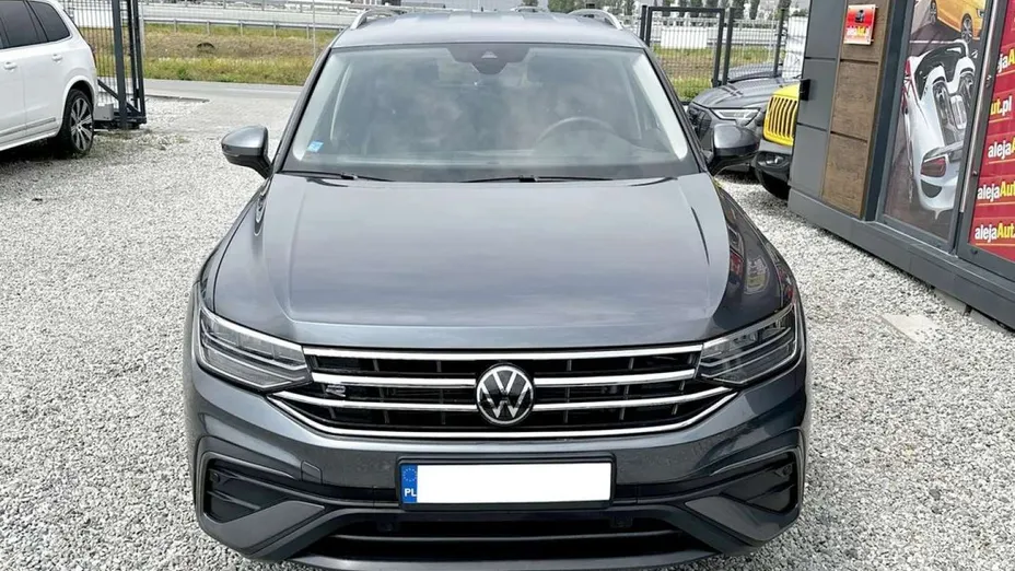 VOLKSWAGEN Tiguan Allspace -