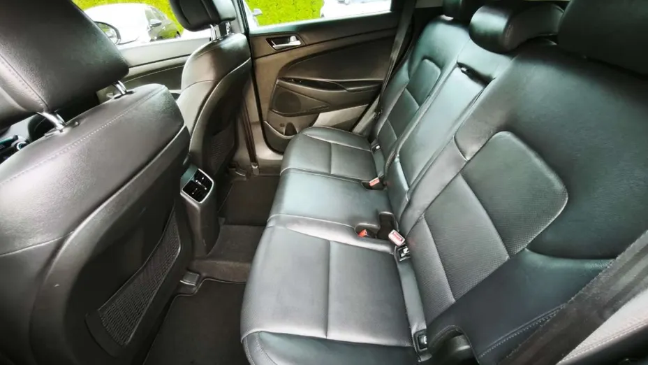 HYUNDAI Tucson -