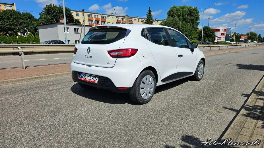RENAULT Clio -