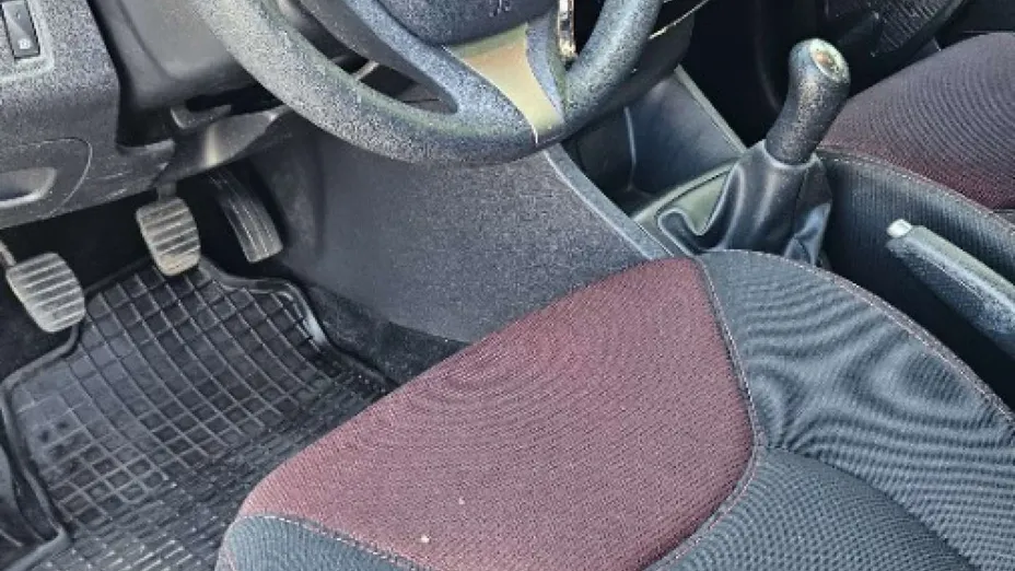 RENAULT Clio -
