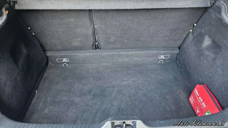 RENAULT Clio -