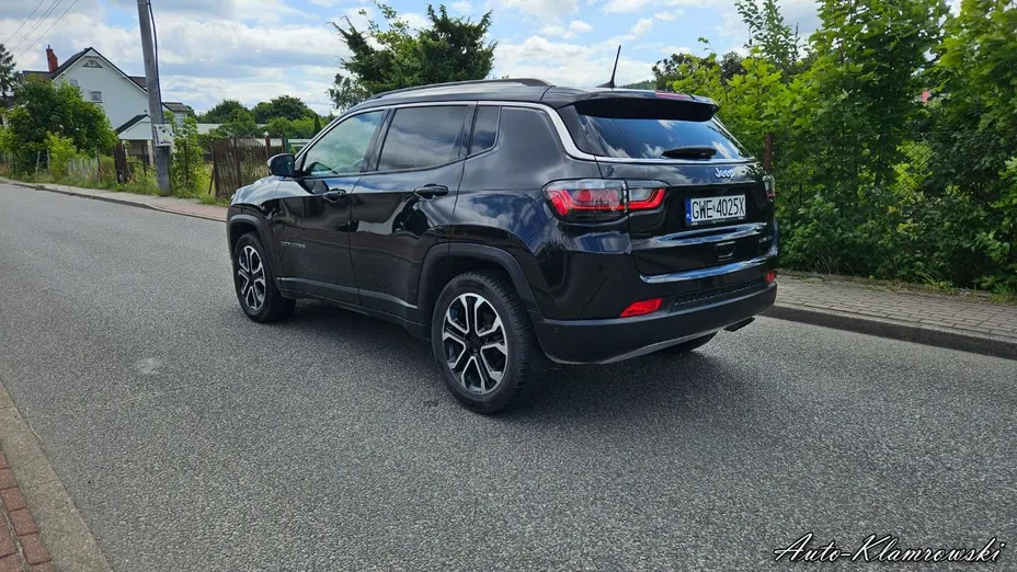JEEP Compass -