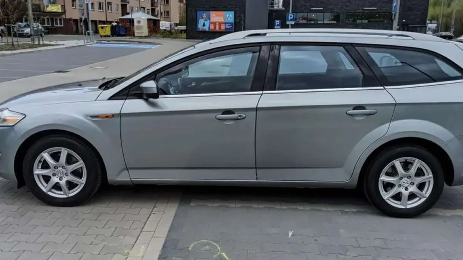 FORD Mondeo -