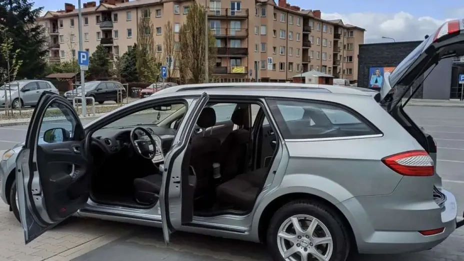FORD Mondeo -