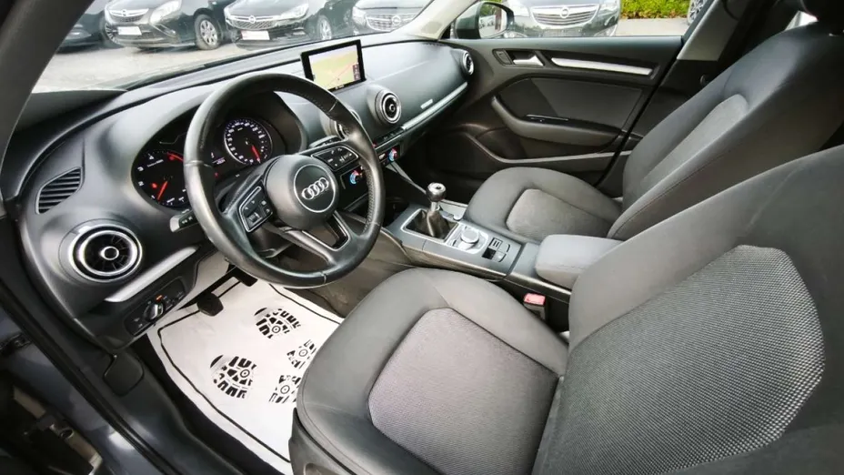AUDI A3 Sportback -