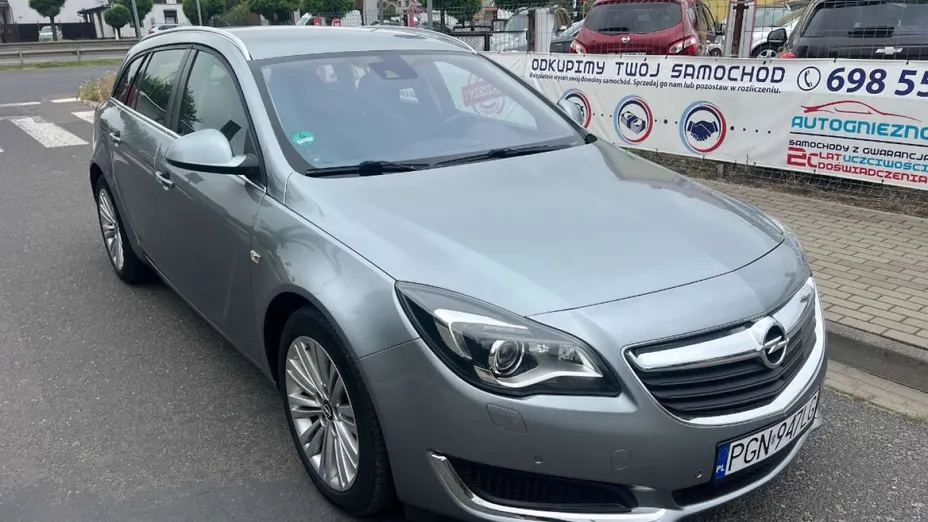 OPEL Insignia -
