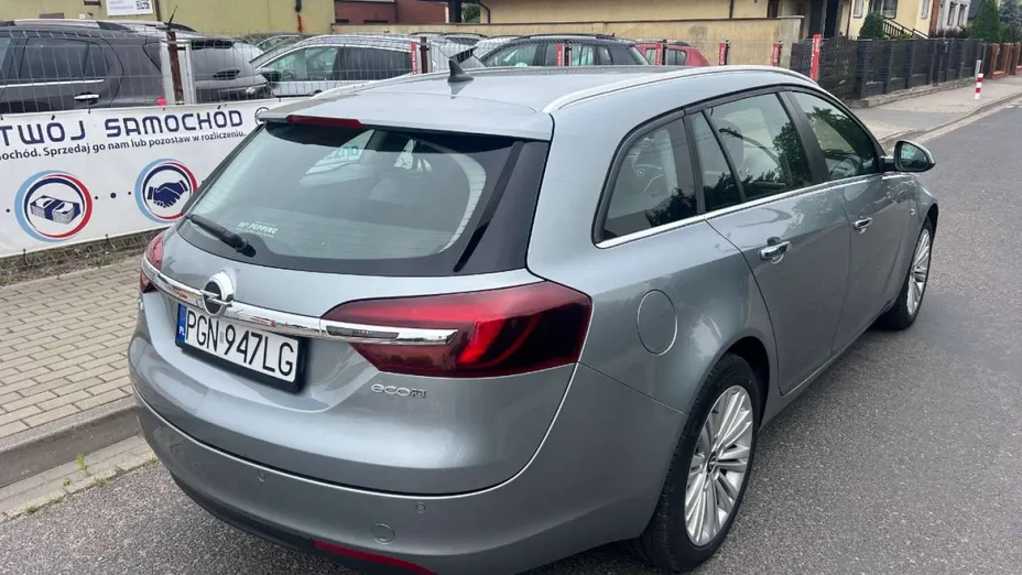 OPEL Insignia -