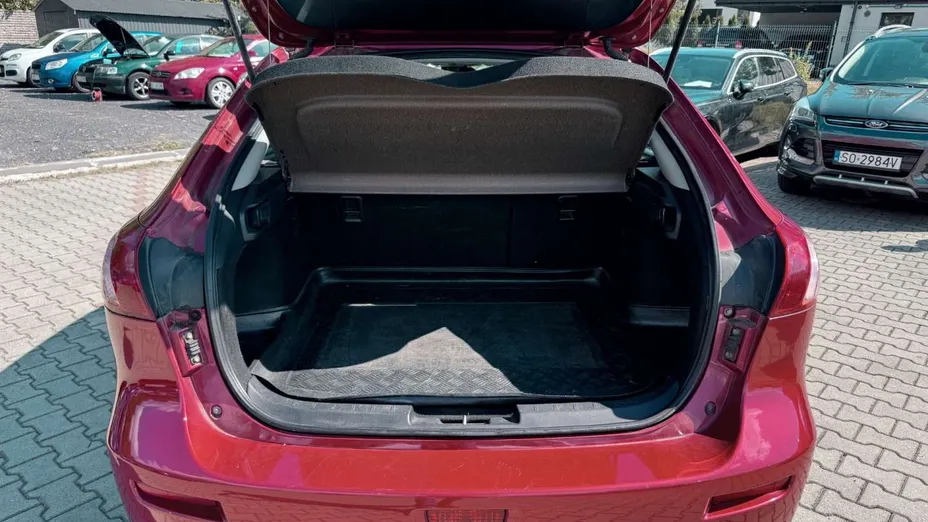 MITSUBISHI Lancer -