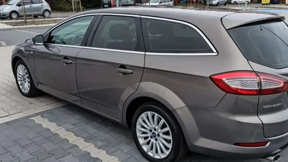 FORD Mondeo -