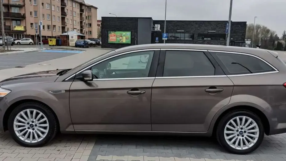 FORD Mondeo -