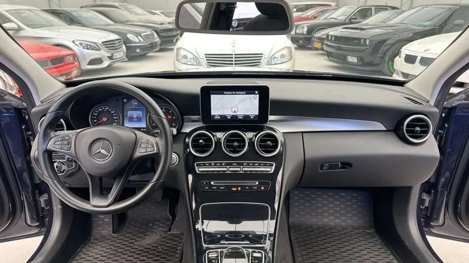 MERCEDES-BENZ C Klasa -