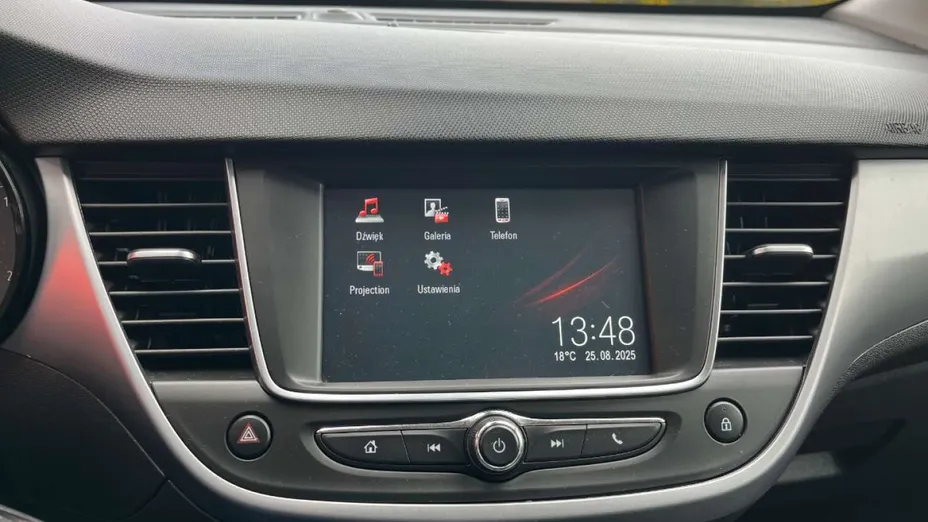 OPEL Crossland X -