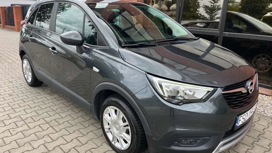 OPEL Crossland X -