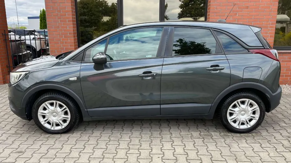 OPEL Crossland X -