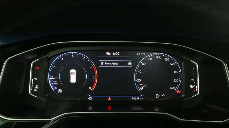 VOLKSWAGEN Polo -
