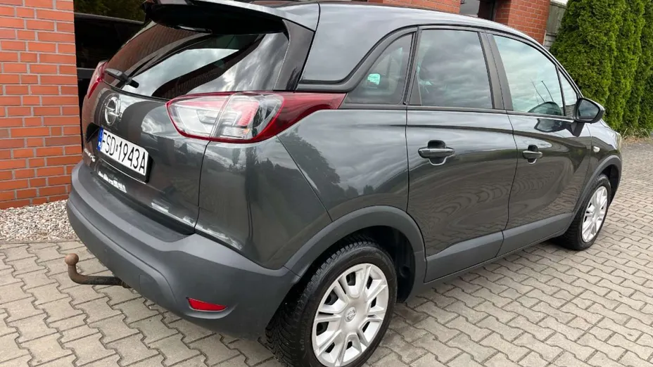 OPEL Crossland X -