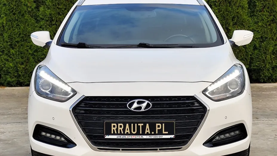HYUNDAI i40 -