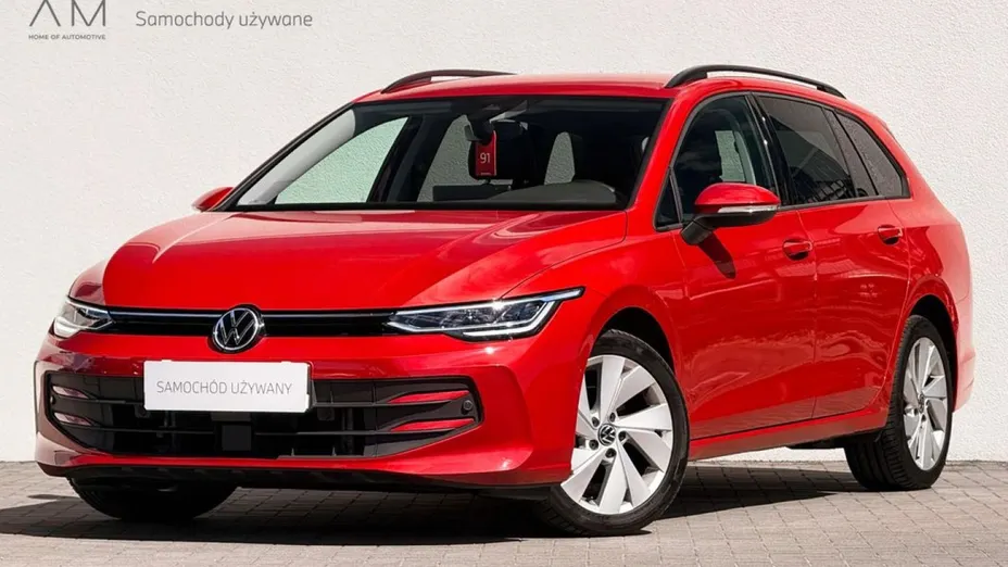 VOLKSWAGEN Golf -