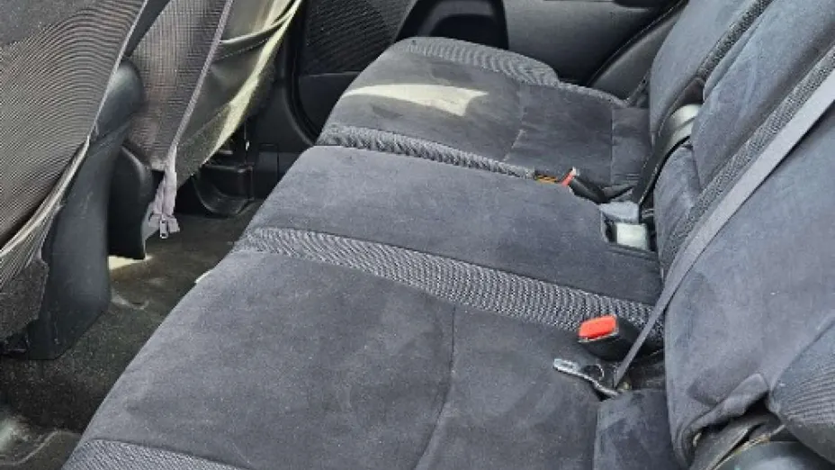 MITSUBISHI Outlander -