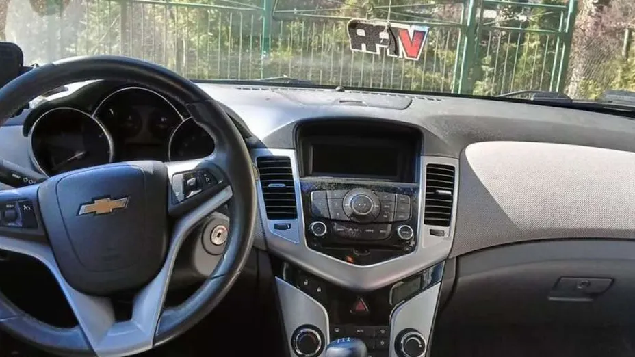 CHEVROLET Cruze -