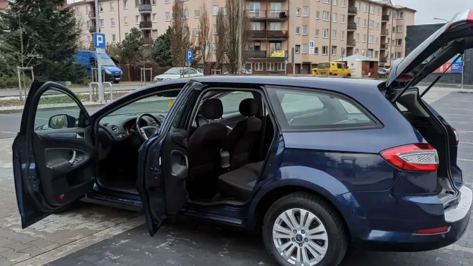 FORD Mondeo -