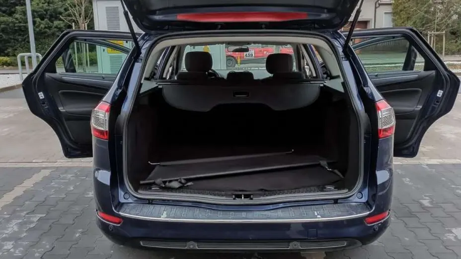 FORD Mondeo -