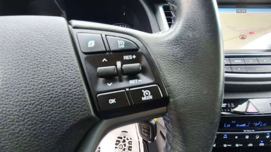 HYUNDAI Tucson -
