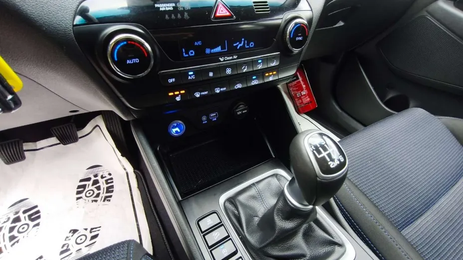 HYUNDAI Tucson -