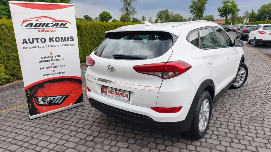 HYUNDAI Tucson -