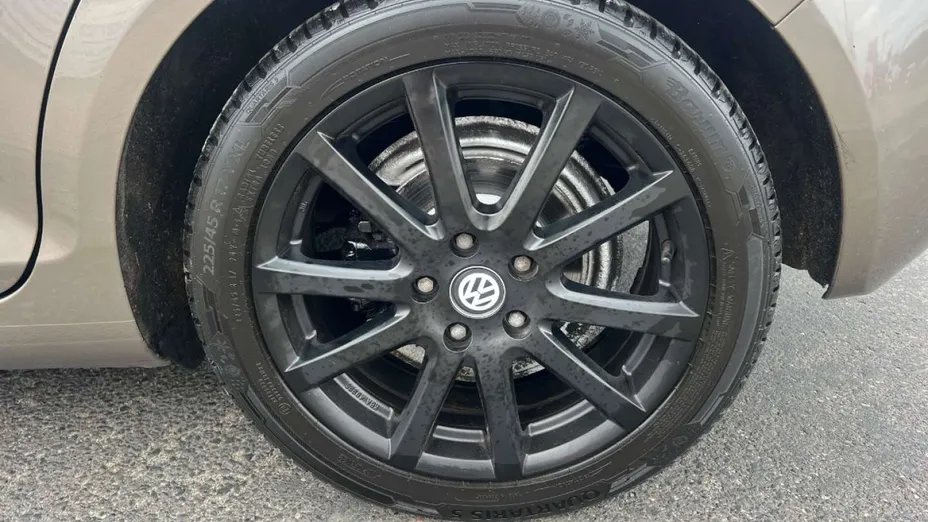 VOLKSWAGEN Golf Plus -