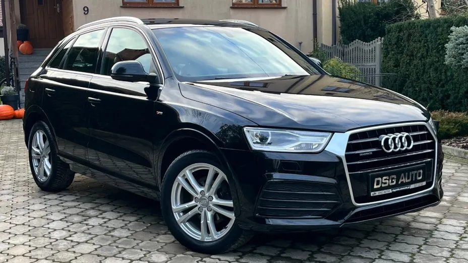 AUDI Q3 -