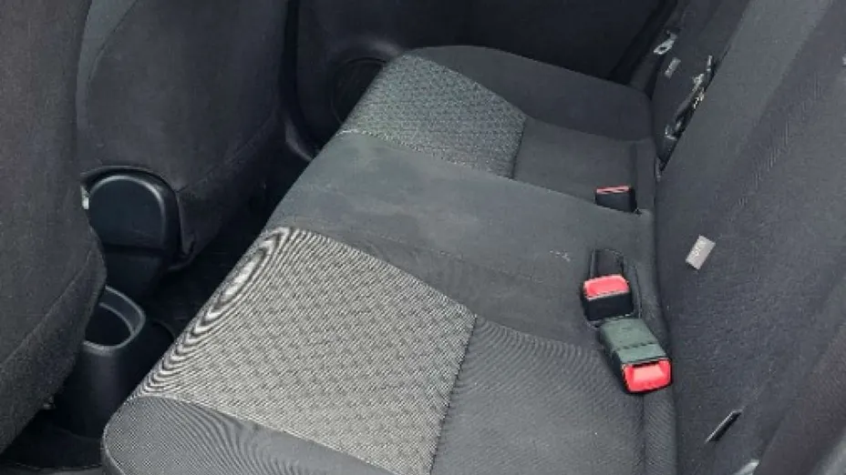 TOYOTA Yaris -