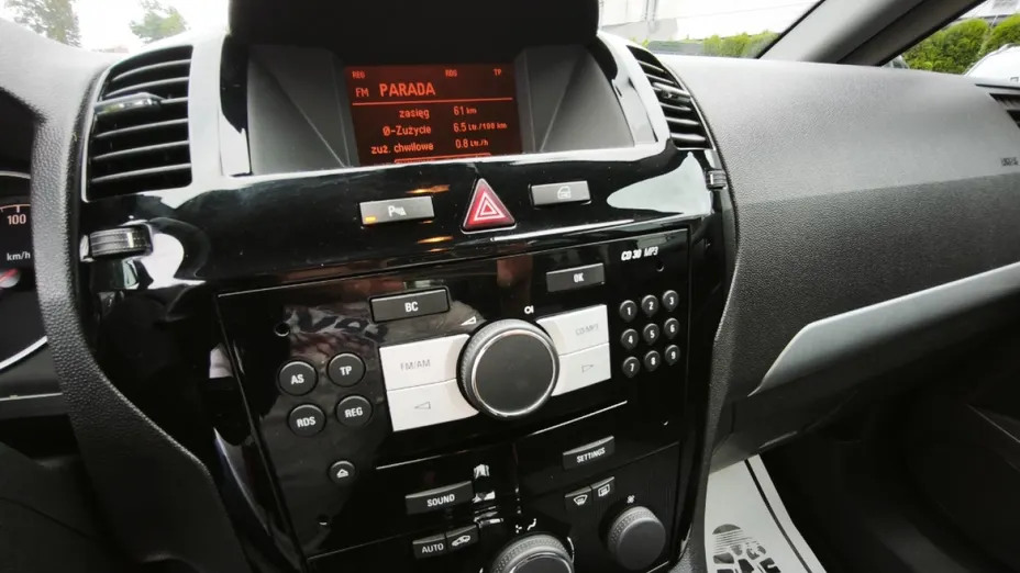 OPEL Zafira -